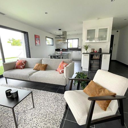 Villa Contemporaine Avec Piscine Chauffee Proche Des Plages Sauvian Extérieur photo